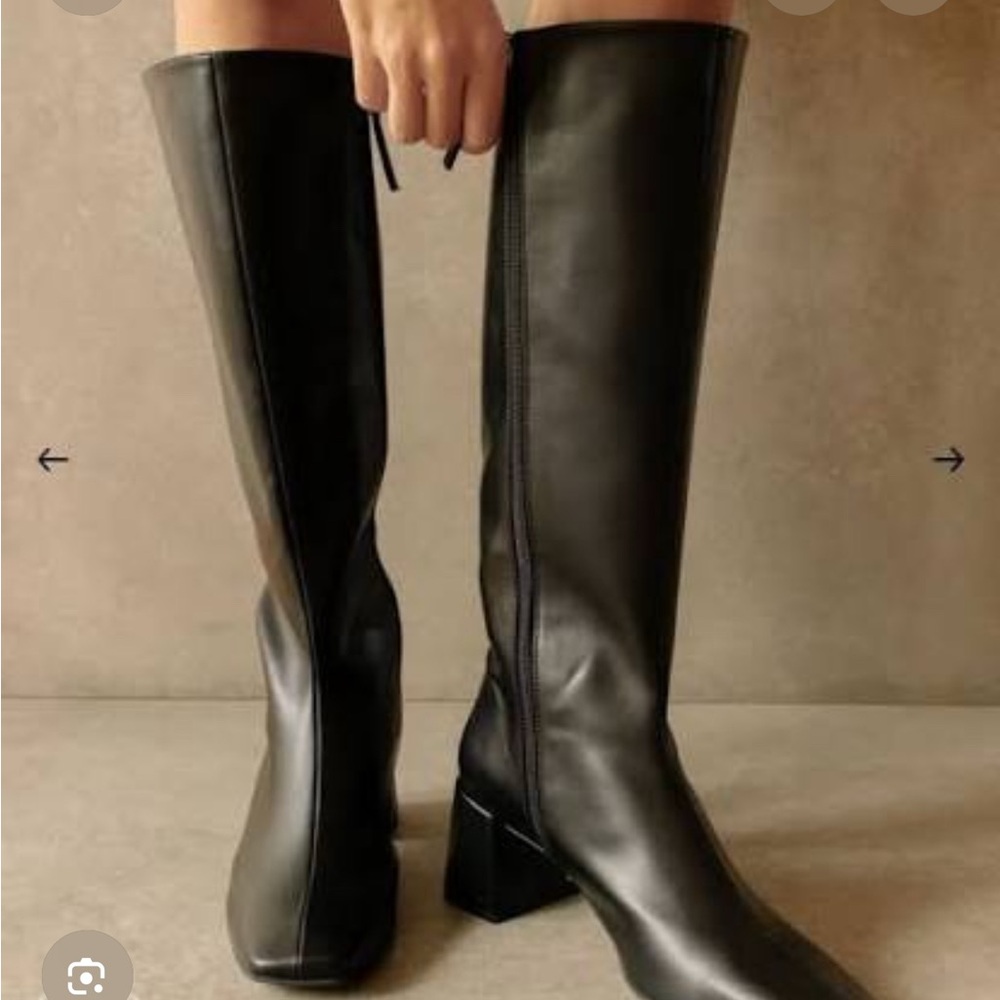 ALOHAS Black Heeled Boots